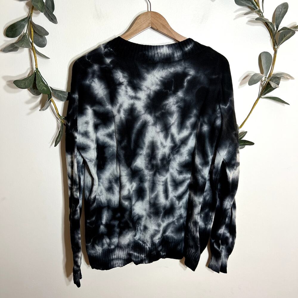EVEREVE Tie Dye V Neck Sweater LAST CALL - Picture 4 of 4